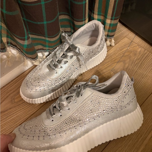 BAMBOO Silver Rhinestone Platform Sneakers - Picture 2 of 8